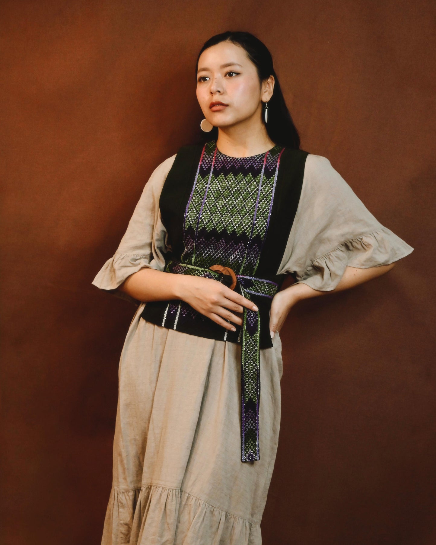 Handloom Vest Wooden Buckle Bottle Green