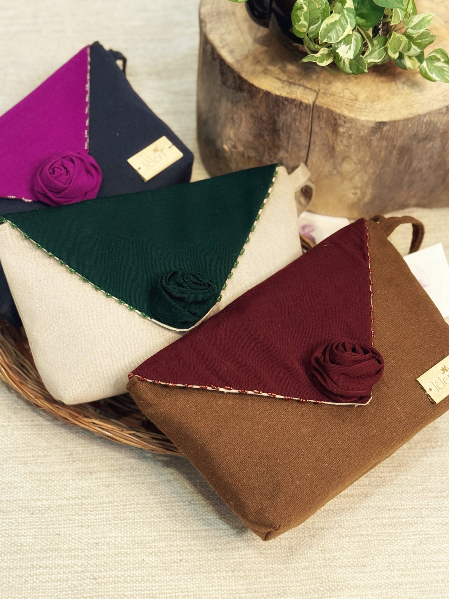 Rosy Pouch